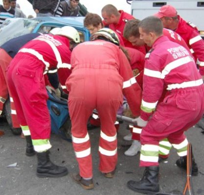 Mai multe mașini implicate într-un accident la Cogealac. A fost solicitat elicopterul SMURD